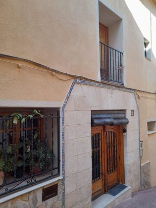 Foto 2 de Casa en venda a calle Sant Joan de 6 habitacions amb jardí