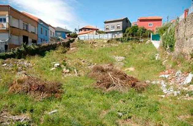 Foto 1 de Venta de terreno en Boiro de 1438 m²