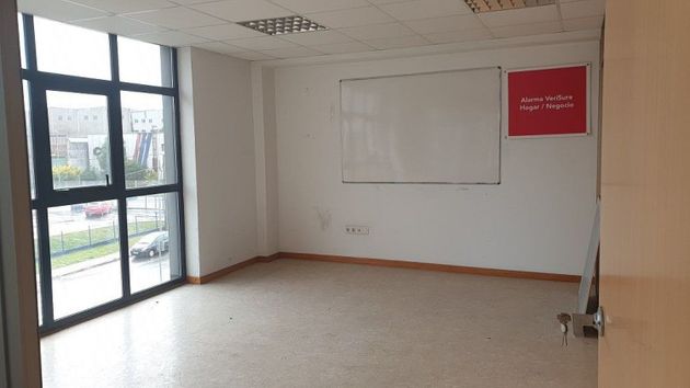 Foto 2 de Alquiler de oficina en Campus Norte - San Caetano de 100 m²