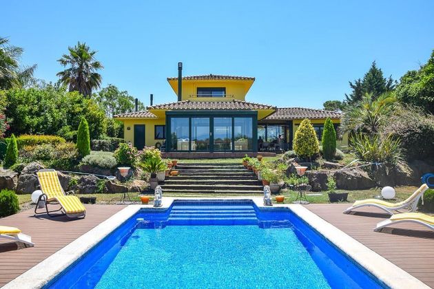 Foto 1 de Xalet en venda a Navata de 3 habitacions amb terrassa i piscina