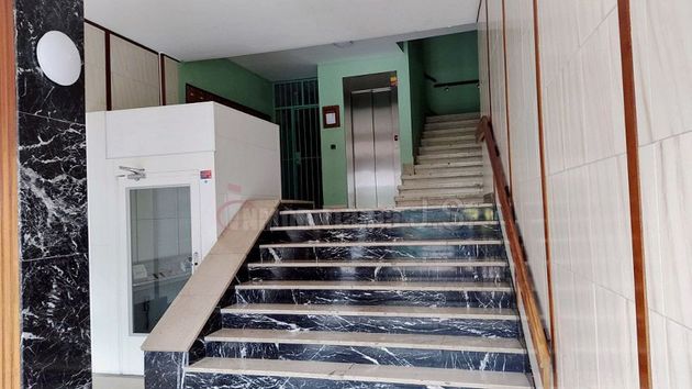 Foto 2 de Piso en venta en Ermua de 3 habitaciones con balcón y ascensor