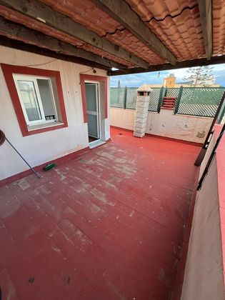 Foto 2 de Venta de casa en La Línea de la Concepción ciudad de 2 habitaciones con terraza