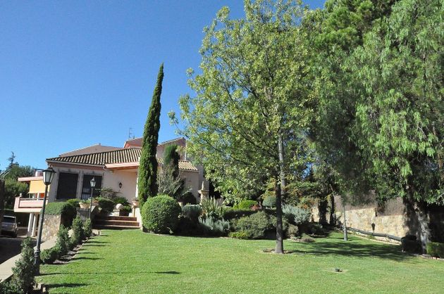 Foto 1 de Chalet en venta en El Brillante -El Naranjo - El Tablero de 8 habitaciones con terraza y piscina