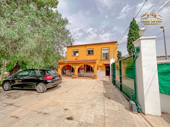 Foto 2 de Casa en venda a Villafranqueza de 6 habitacions amb terrassa i piscina