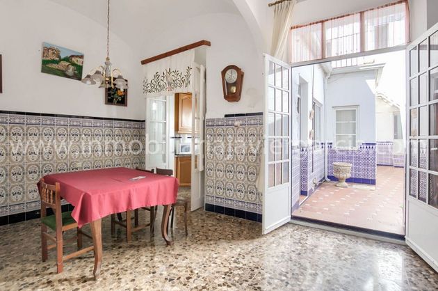 Foto 1 de Venta de casa en Villafranca de los Barros de 5 habitaciones con terraza