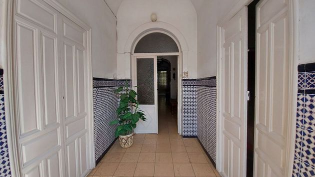 Foto 1 de Venta de casa en Villafranca de los Barros de 8 habitaciones con terraza