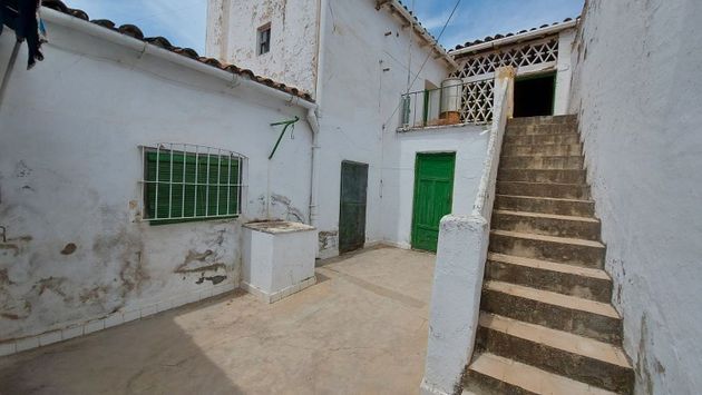 Foto 2 de Venta de casa en Villafranca de los Barros de 8 habitaciones con terraza