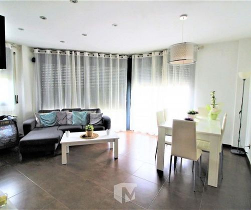 Foto 2 de Dúplex en venda a Vilanova del Camí de 3 habitacions amb terrassa i calefacció