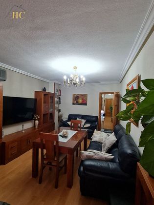Foto 1 de Piso en venta en Peñamefecit - Avda Barcelona de 3 habitaciones con calefacción y ascensor