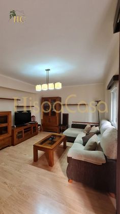 Foto 2 de Pis en venda a San Ildefonso - Catedral de 2 habitacions amb mobles i balcó