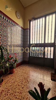 Foto 2 de Casa adossada en venda a San Felipe - El Almendral - La Merced de 4 habitacions amb terrassa i balcó