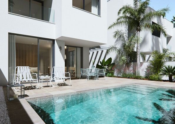 Foto 2 de Chalet en venta en El Mojón de 4 habitaciones con terraza y piscina