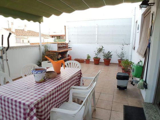 Foto 1 de Ático en venta en Torrefiel de 1 habitación con terraza y aire acondicionado