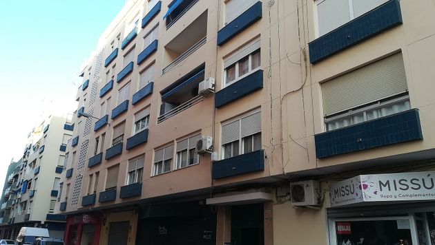 Foto 1 de Venta de piso en calle Isabel II de 3 habitaciones con balcón y ascensor