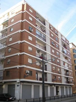Foto 1 de Pis en venda a calle De Francesc Cubells de 3 habitacions amb balcó i calefacció