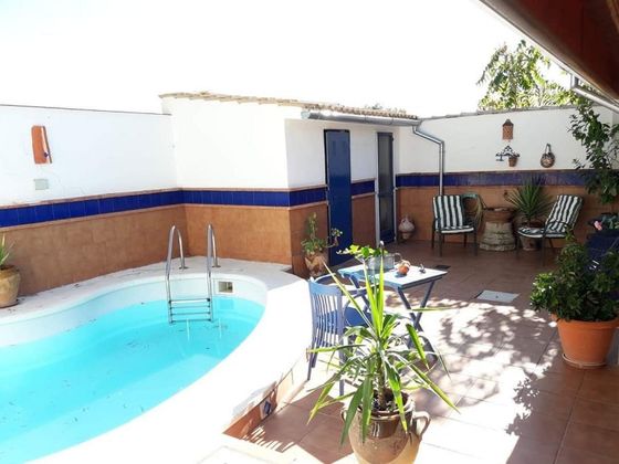 Foto 1 de Casa en venta en Úbeda de 3 habitaciones con piscina y aire acondicionado
