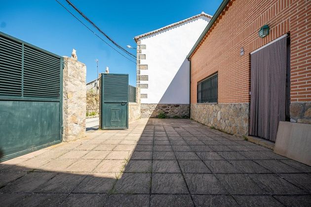 Foto 1 de Casa en venda a Muñico de 4 habitacions amb terrassa i garatge