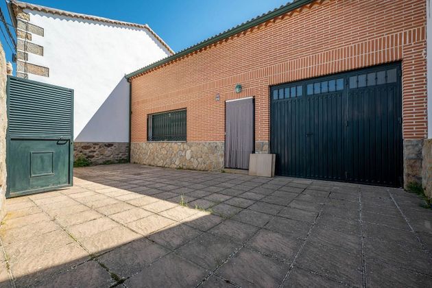 Foto 2 de Casa en venda a Muñico de 4 habitacions amb terrassa i garatge