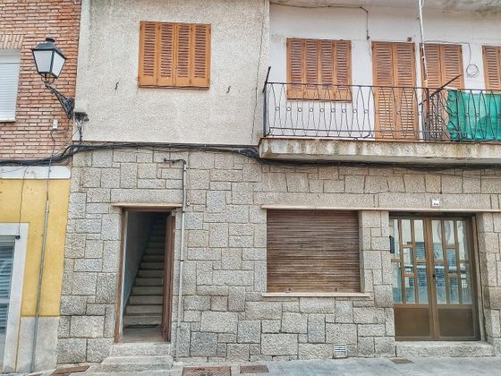 Foto 2 de Piso en venta en Robledo de Chavela de 3 habitaciones con balcón