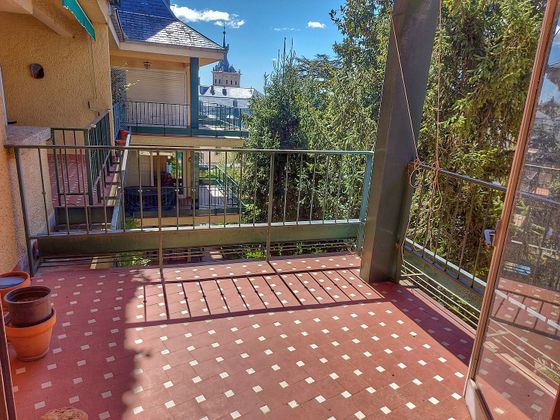 Foto 1 de Piso en venta en Abantos - Carmelitas de 4 habitaciones con terraza y piscina