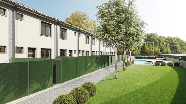 Foto 1 de Casa en venda a Jardín de los Reyes - Parque Real de 3 habitacions amb piscina i garatge