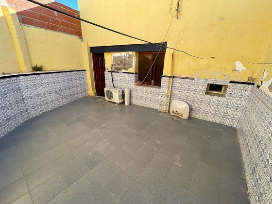 Foto 1 de Casa en venda a calle San Roque de 2 habitacions amb terrassa
