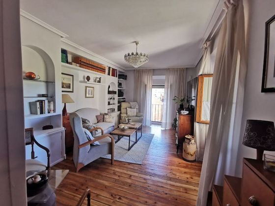 Foto 2 de Piso en alquiler en Centro - Segovia de 3 habitaciones con terraza y muebles