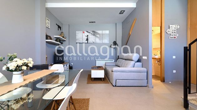 Foto 2 de Casa en venda a Moncada de 3 habitacions amb garatge i balcó