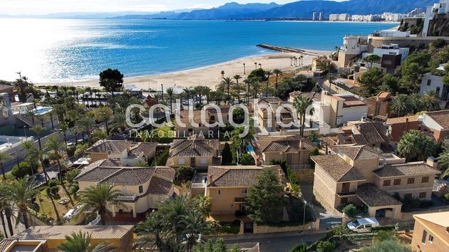 Foto 1 de Venta de chalet en El Faro - El Dossel de 5 habitaciones con terraza y piscina