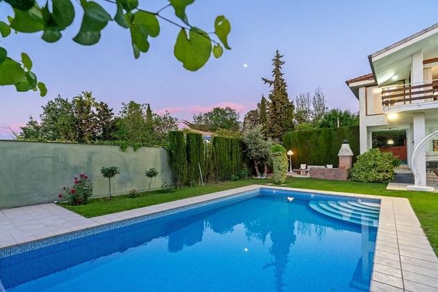 Foto 1 de Venta de chalet en Gójar de 8 habitaciones con piscina y jardín