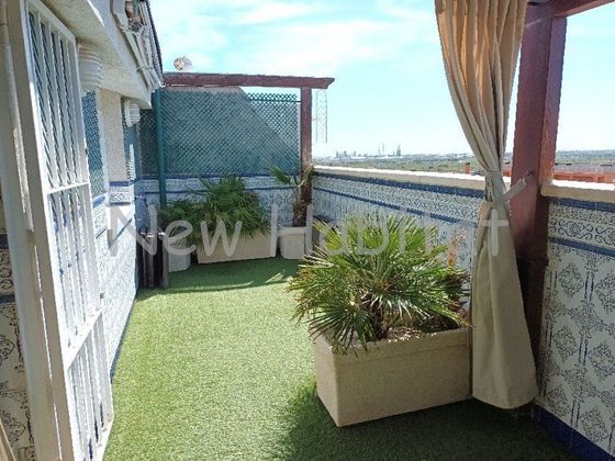 Foto 1 de Àtic en venda a Este de 4 habitacions amb terrassa i garatge