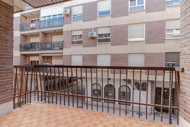 Foto 1 de Venta de piso en pasaje La Purisima de 3 habitaciones con terraza y balcón