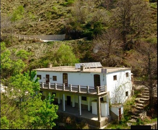 Foto 2 de Casa en venda a Alpujarra de la Sierra de 4 habitacions amb terrassa i garatge