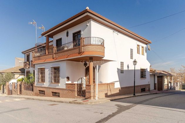 Foto 1 de Casa en venta en calle León Felipe de 4 habitaciones con terraza y garaje