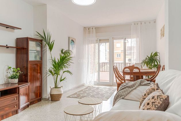 Foto 1 de Pis en venda a calle Aragón de 3 habitacions amb terrassa i jardí