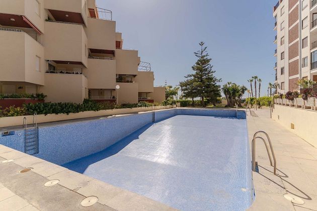 Foto 2 de Venta de piso en paseo San Cristóbal de 3 habitaciones con terraza y piscina