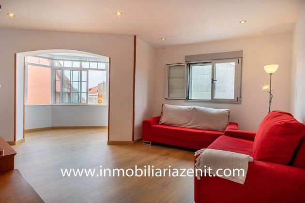 Foto 1 de Piso en venta en Adina-Portonovo de 3 habitaciones con terraza y garaje