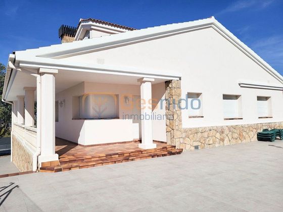 Foto 2 de Chalet en venta en Otero de Herreros de 6 habitaciones con terraza y piscina