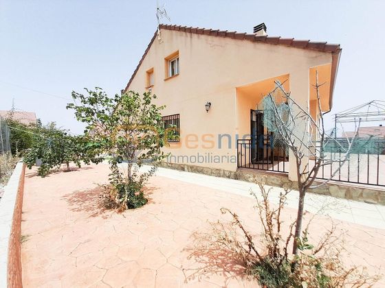 Foto 1 de Xalet en venda a Zarzuela del Monte de 5 habitacions amb terrassa i piscina