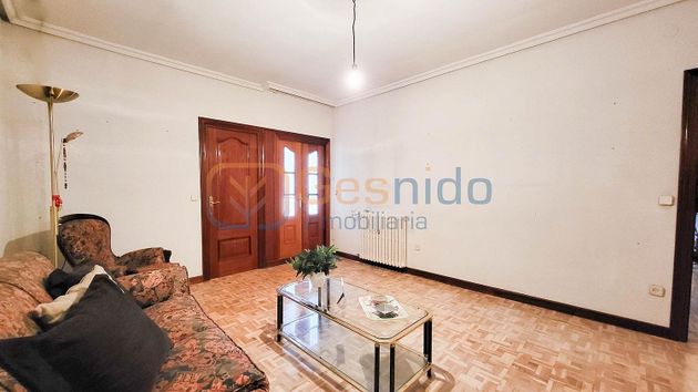 Foto 2 de Pis en venda a Ezequiel González - Conde de Sepúlveda de 3 habitacions amb terrassa i calefacció