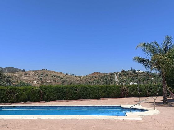 Foto 2 de Casa rural en venta en Pinos de Alhaurín - Periferia de 5 habitaciones con terraza y piscina