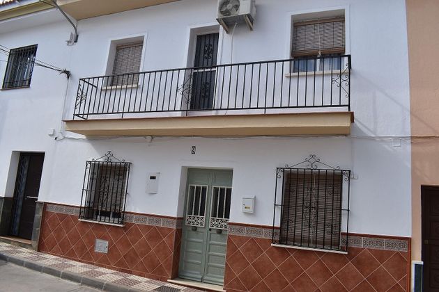 Foto 1 de Casa adosada en venta en Alhaurín el Grande de 4 habitaciones con terraza y garaje