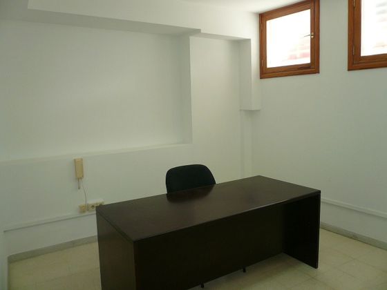 Foto 2 de Alquiler de oficina en Vegueta de 89 m²