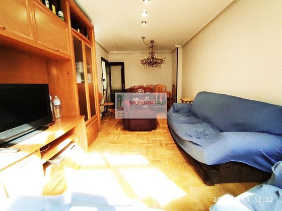 Foto 2 de Alquiler de piso en Auditorio - Parque Invierno de 4 habitaciones con garaje y muebles