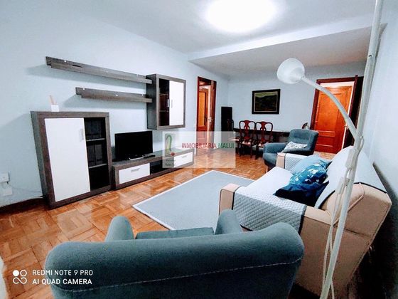 Foto 2 de Piso en alquiler en Santo Domingo de 3 habitaciones con muebles y calefacción
