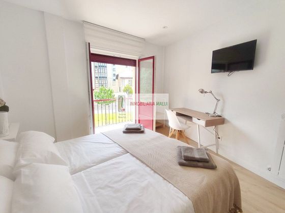 Foto 2 de Piso en alquiler en Milán - Pumarín - Teatinos de 4 habitaciones con muebles y balcón