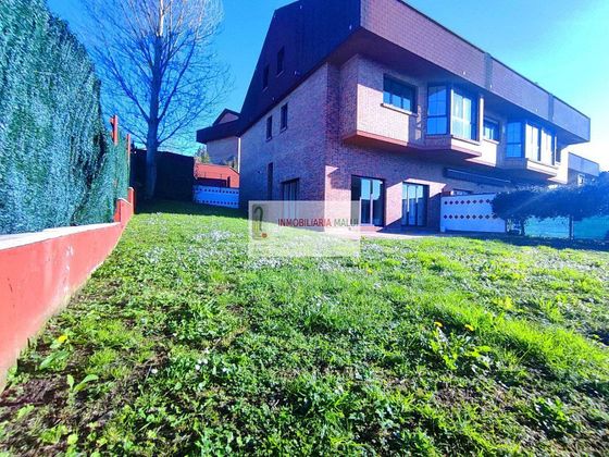 Foto 1 de Casa en venda a Parque del Oeste - Olivares de 6 habitacions amb terrassa i garatge