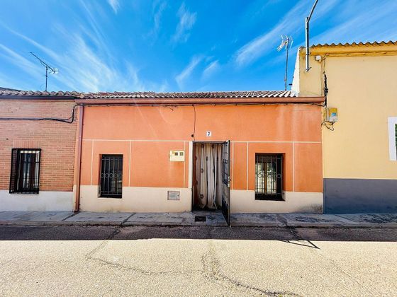 Foto 1 de Casa adosada en venta en Serrada de 2 habitaciones con garaje