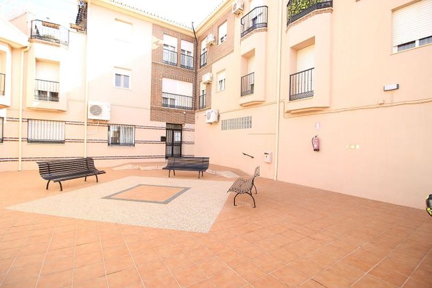 Foto 2 de Pis en venda a Residencial Triana - Barrio Alto de 2 habitacions amb piscina i garatge