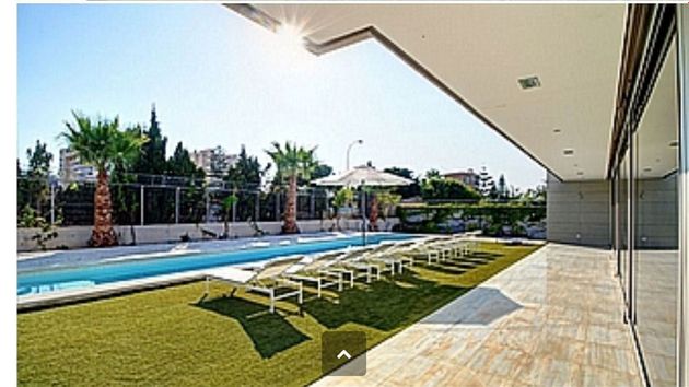 Foto 1 de Edifici en venda a Alicante Golf amb piscina